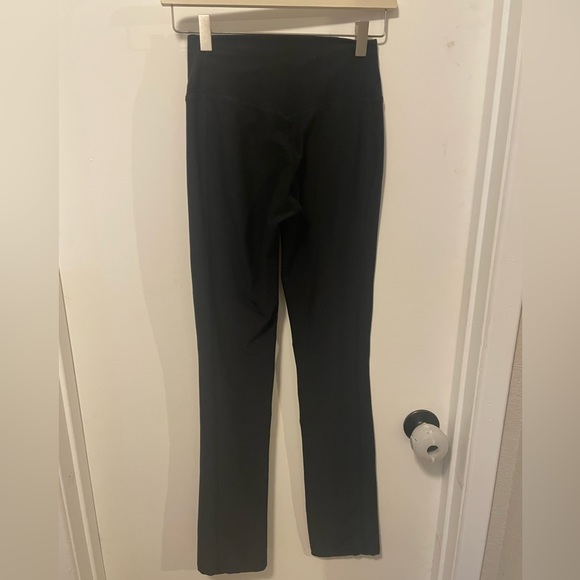 🎅🏼5/$10 Nike Straight Leg Pants - Picture 3 of 4